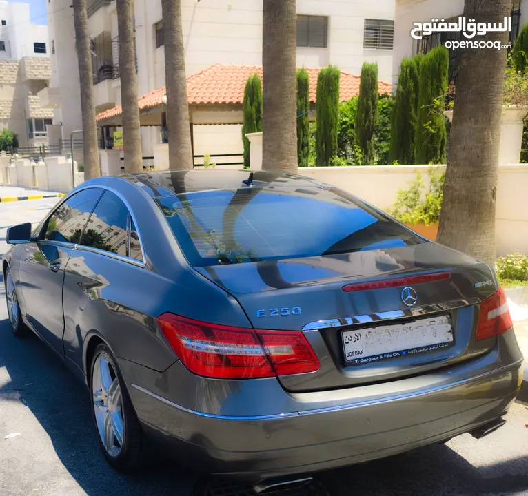 مرسيدس كوبيه E250 موديل 2012 بحال الوكالة و على الفحص الكامل وارد الوكالة ، اعلى صنف في فئة الكوبيه.