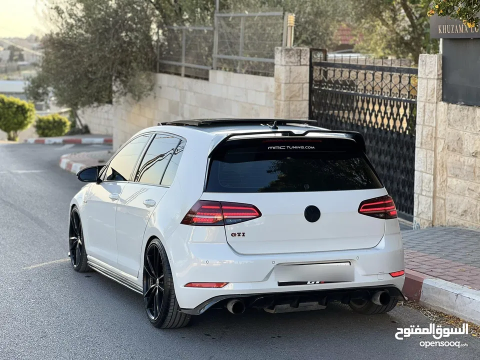 lVolkswagen Golf Gti
