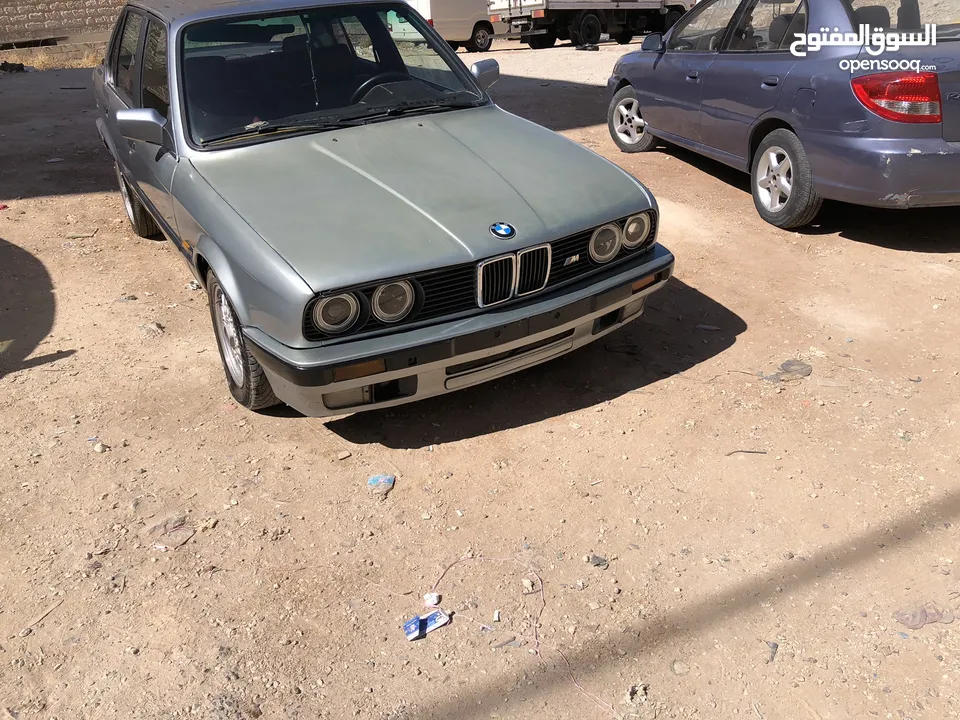 BMW.E30.318