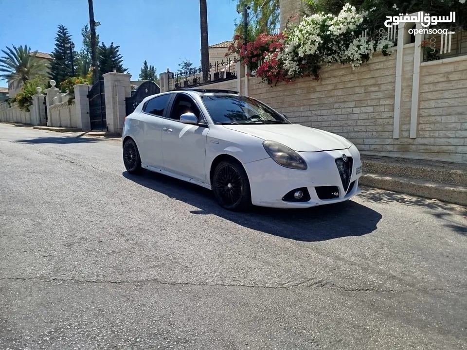الفاً روميو جوليتا 2013