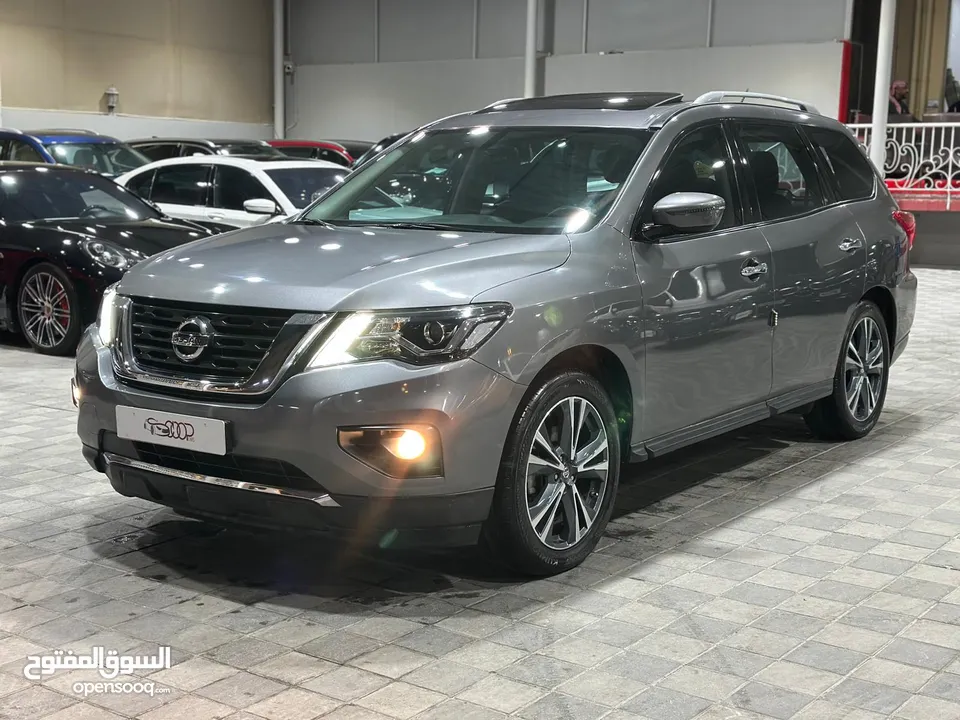 Nissan Pathfinder SV