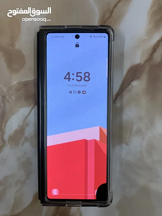 samsung galaxy z Fold 2 5G dot front screen