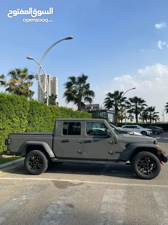 Jeep gladiator sport 2020