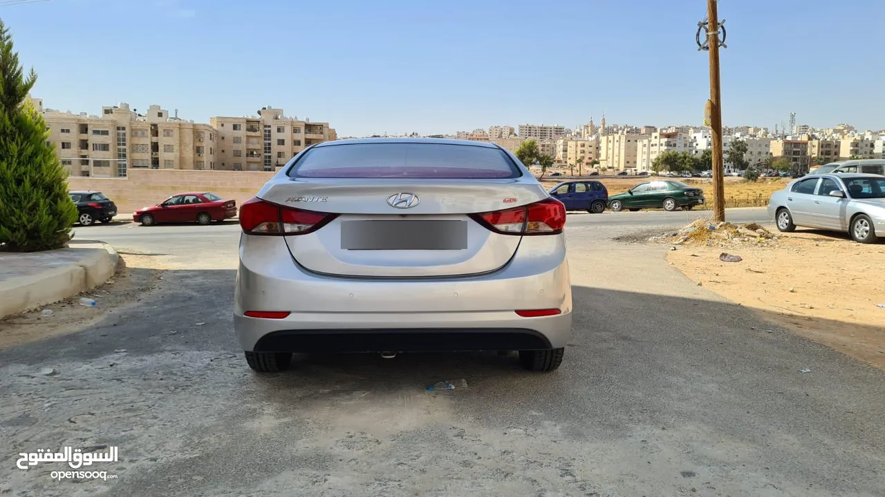 هيونداي MD 215 بحاله ممتازه
