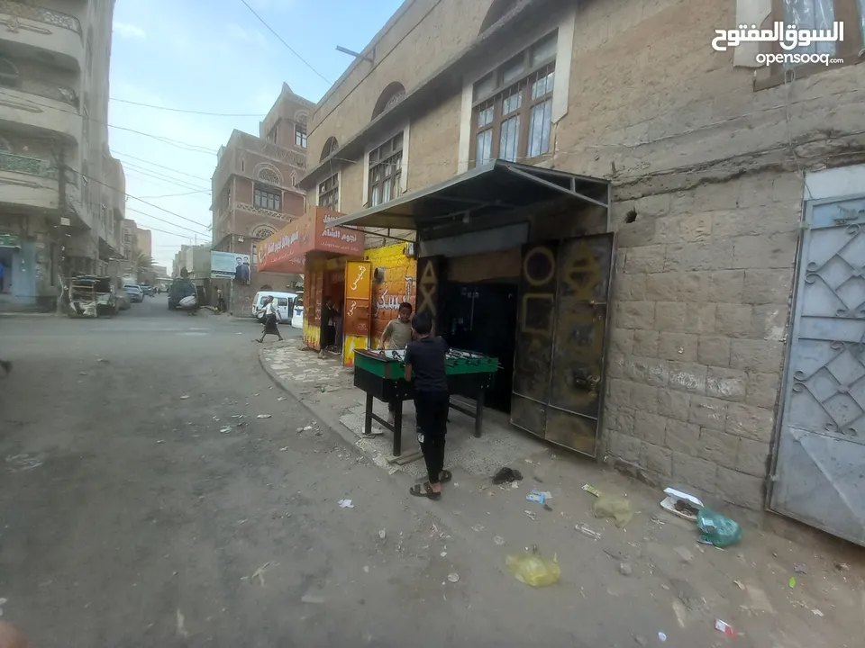 للبيع محل بلاستيشن