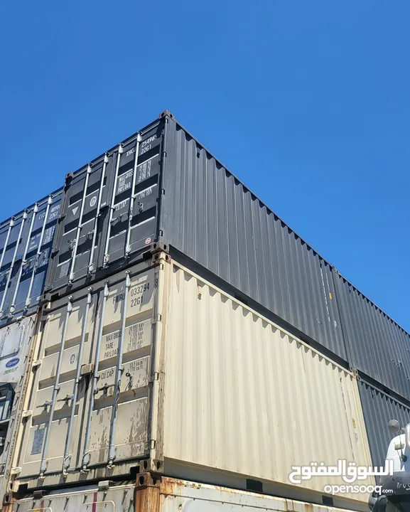 للبيع  containers  ( حاويات )  كونتينر بحاله جيده جدا