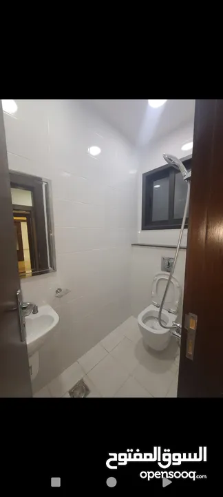 شقه لم تسكن Vip سوبر ديلوكس 3نوم + 2 ماستر +  5 حمامات + طابق ارضي