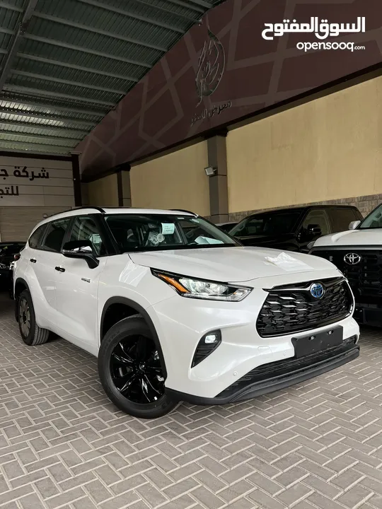 TOYOTA HIGHLANDER GLE  ( معرض الحضر )