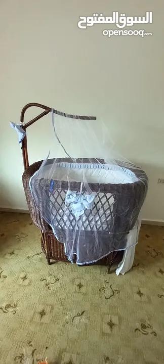 أغراض أطفال للبيع
