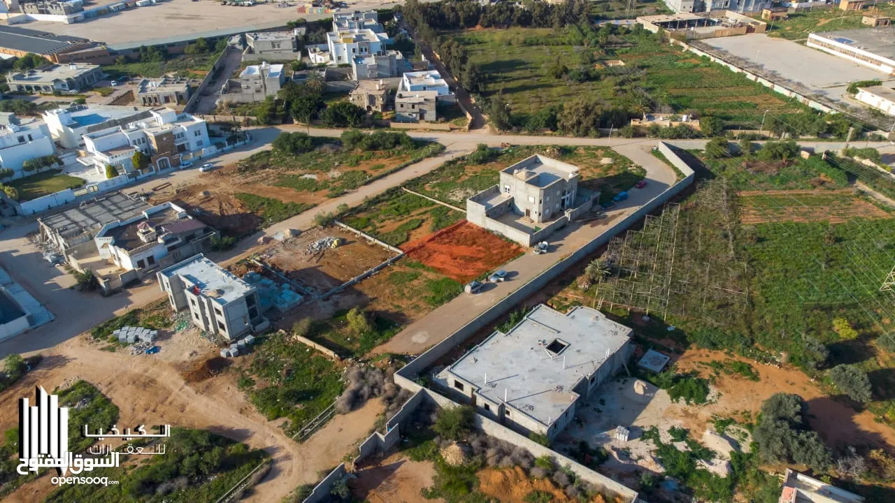 أرض مميزة للبيع في طريق طرابلس مقابل فتحت بوصنيب عند القوس امتداد شارع معهد الكهرباء