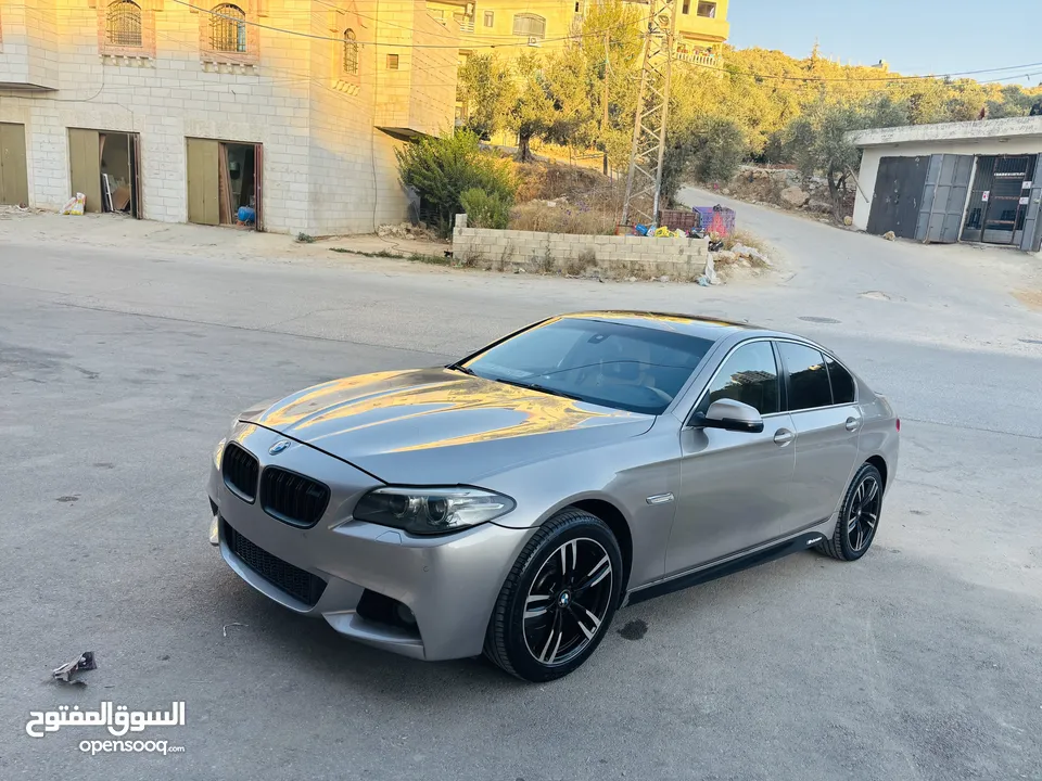 BMW520i f10 سيارة  للبيع  موديل 2014 بسبب التبديل