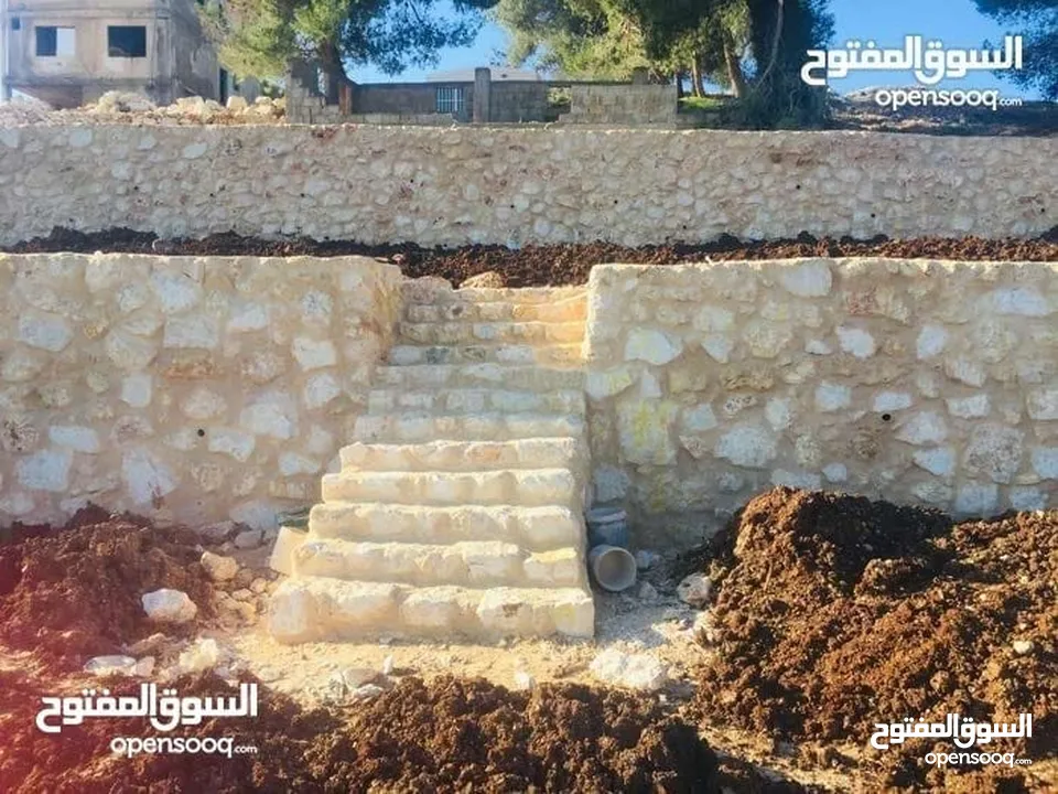 بناء سناسل حجريه واستصلاح الاراضي وتشييك المزارع وسلاسل حجريه بناء الشاليهات والبيوت الريفيه