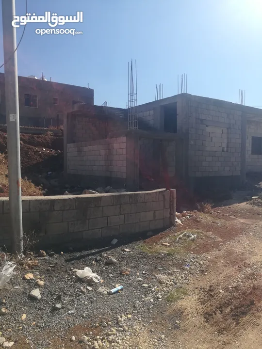 بيت قيد الانشاء للبيع المنشية / ابوحمور