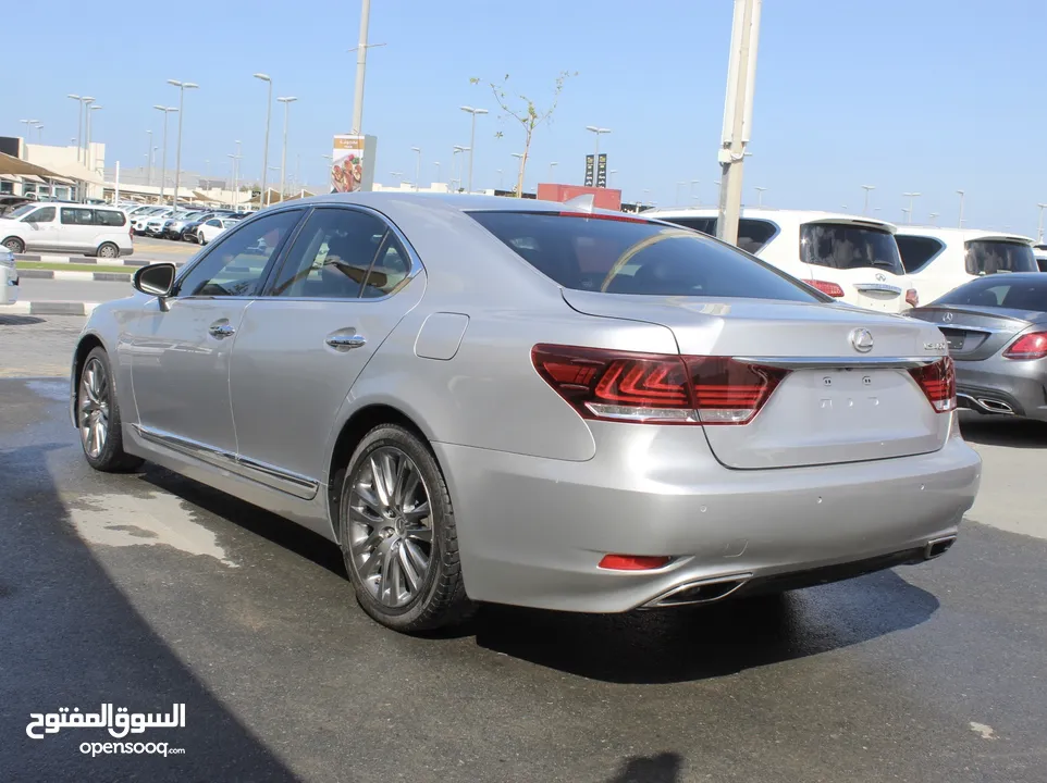 لكزس Ls460. 2014