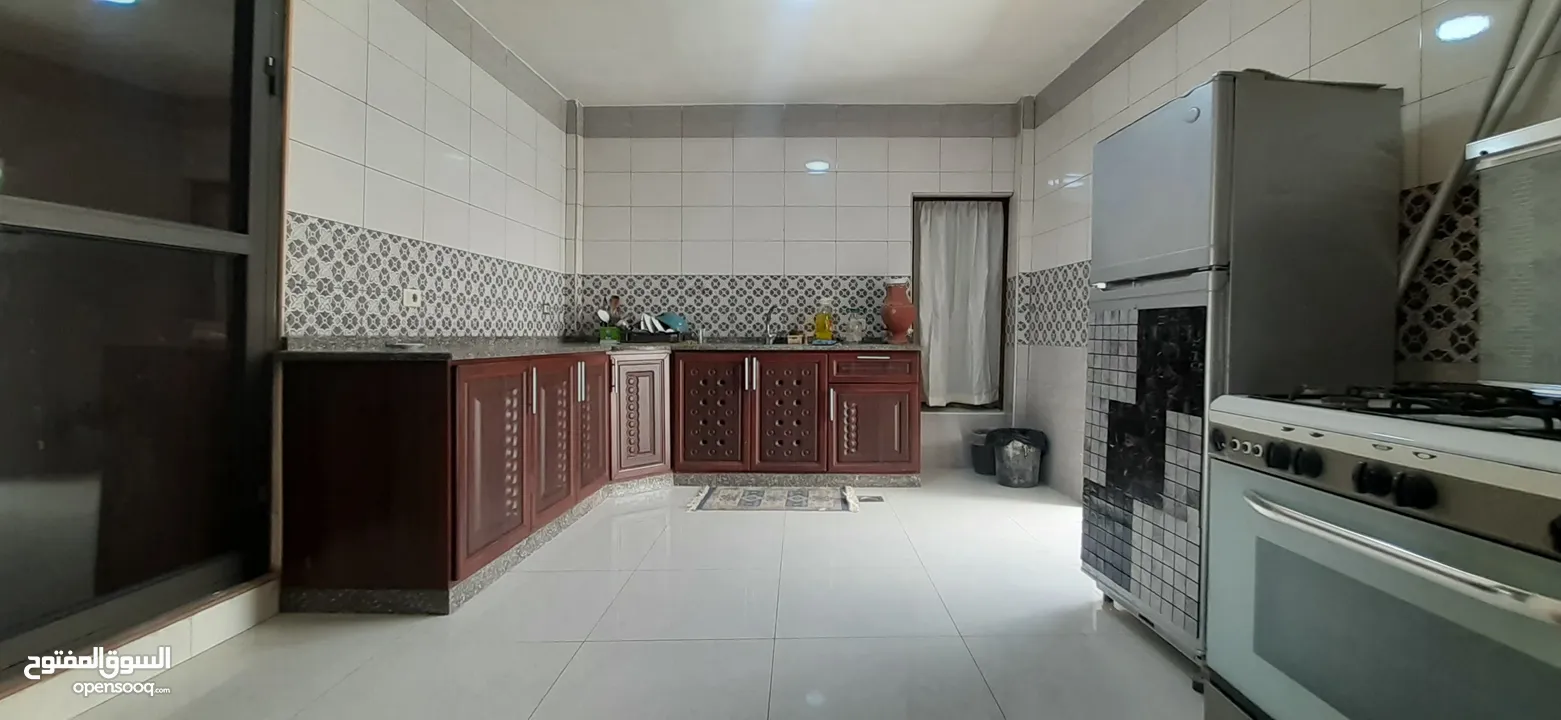 شاليه ومزرعة الجمل  مادبا - خربة المخيط - غرب الجامعة الالمانية .............................