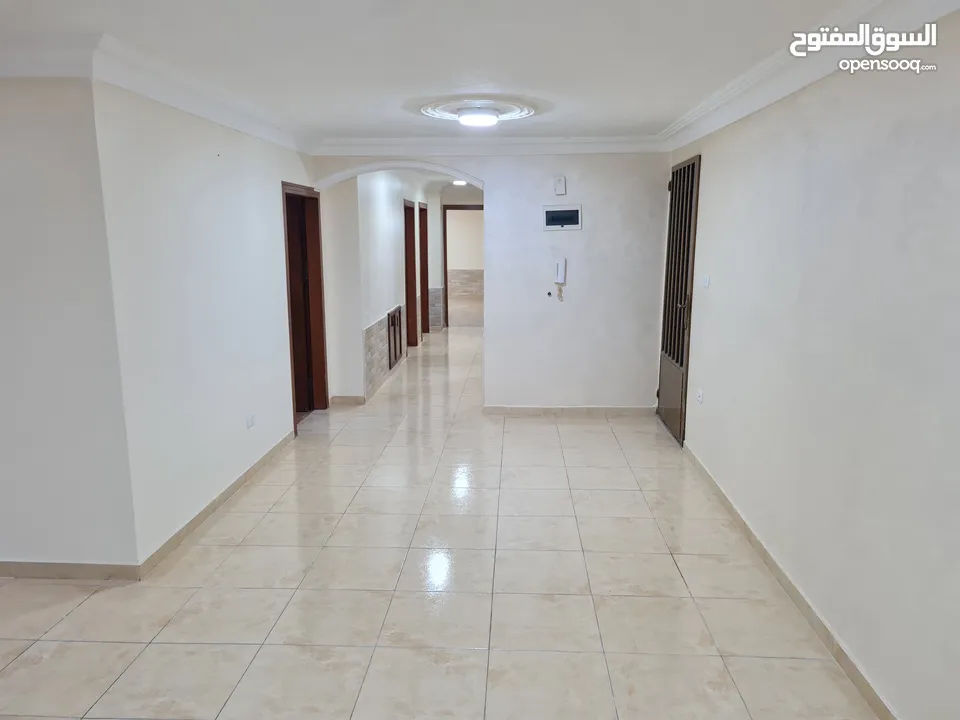 شقة تسوية للايجار من المالك مباشرة بالقرب من اشارة مستشفى حمزة ومسجد ابو بكر