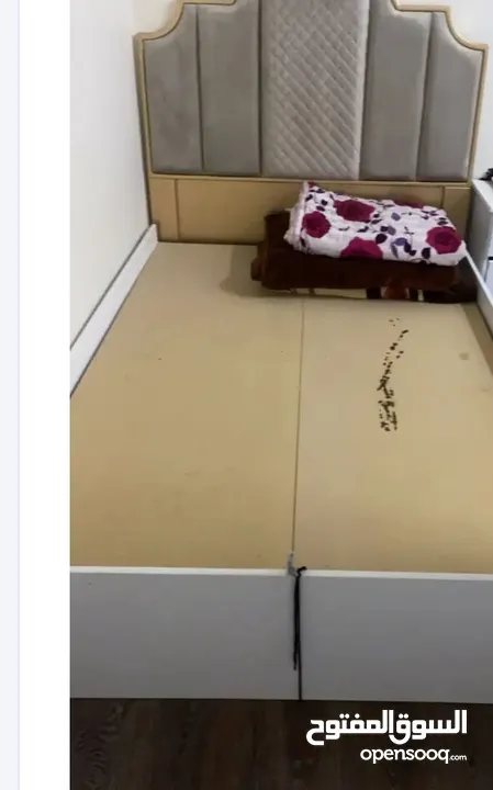 سرير مستعمله استعمال بسيط