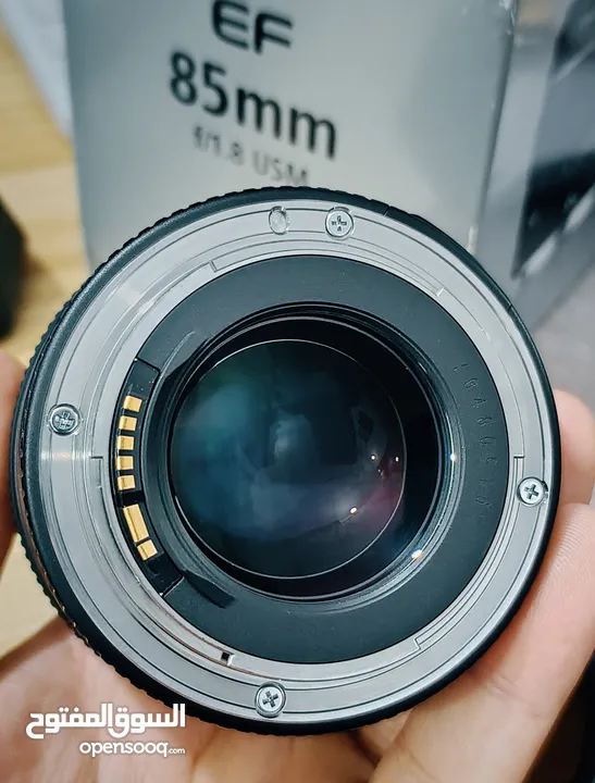 عدسة كانون  اطار ذهبي الغنية عن تعريف EF 85mm f/1.8 اقراء وصف