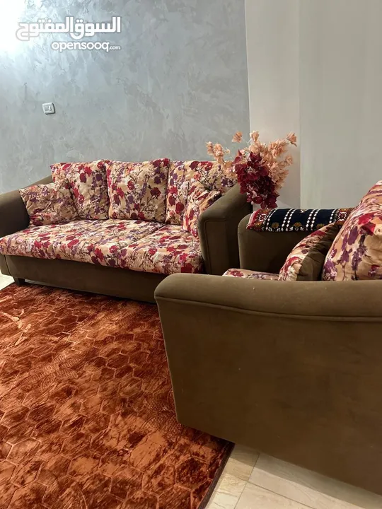 شقة مفروشة للايجار شارع الجامعة اربد