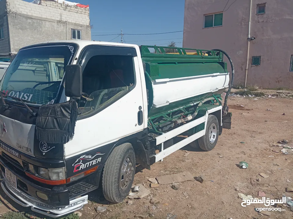 تنك ماء 4 م للبيع