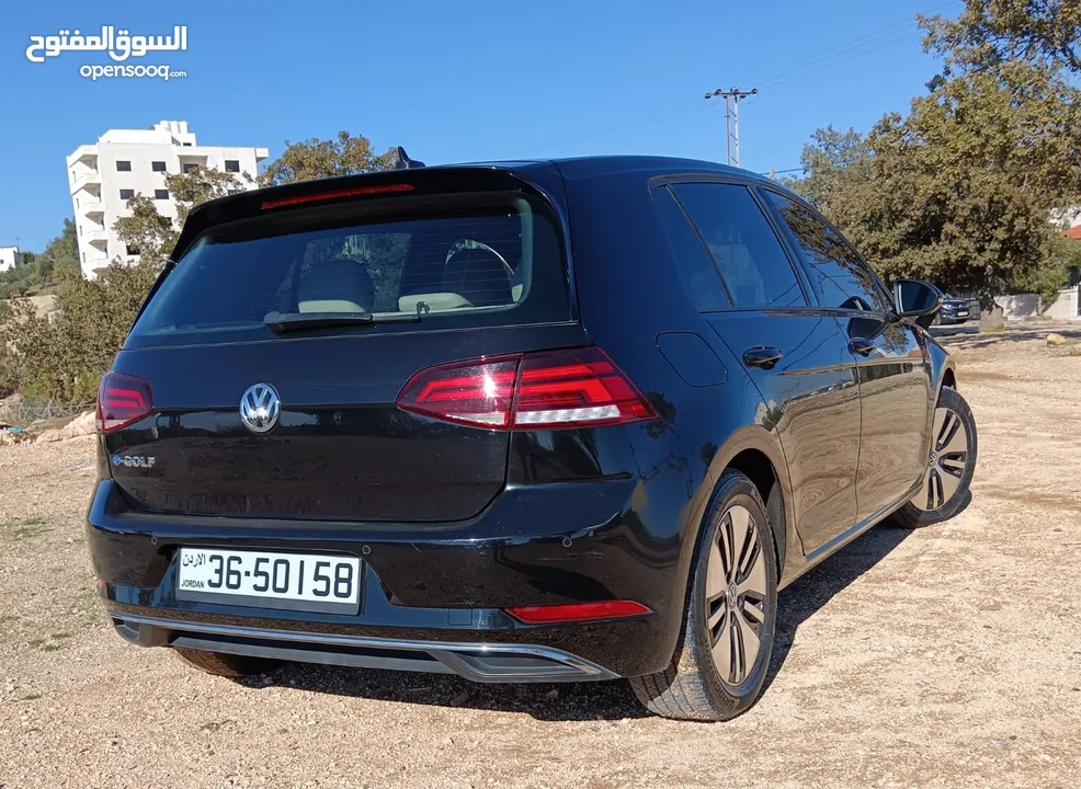 E-GOLF PREMIUM 2017   فحص كامل بدون ملاحظات عداد قليل ...