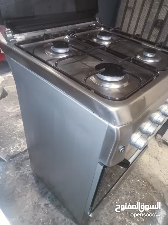 Gas stove 4 burners for sale