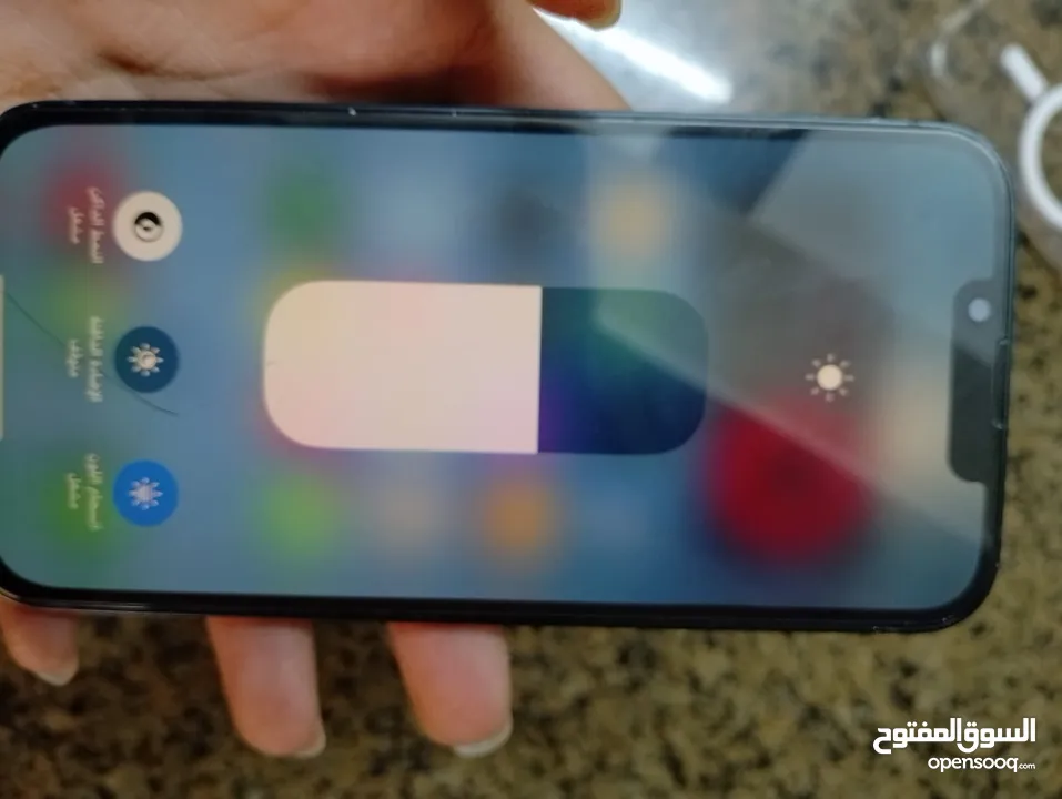 iPhone 13 نظيف جداً – بسعر285دينار مساحه 128 للبدل أو البيع
