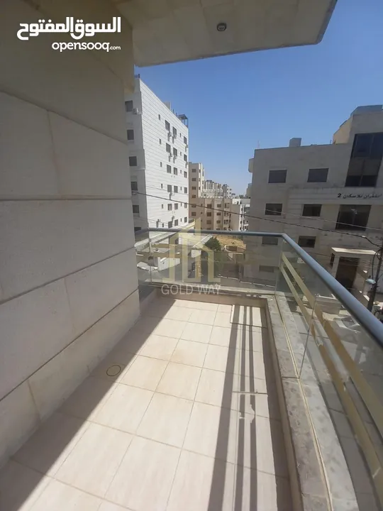 في أرقى مناطق خلدا شقة طابق ثاني 213م بتشطيبات راقية مسعر مميز / ref 9379