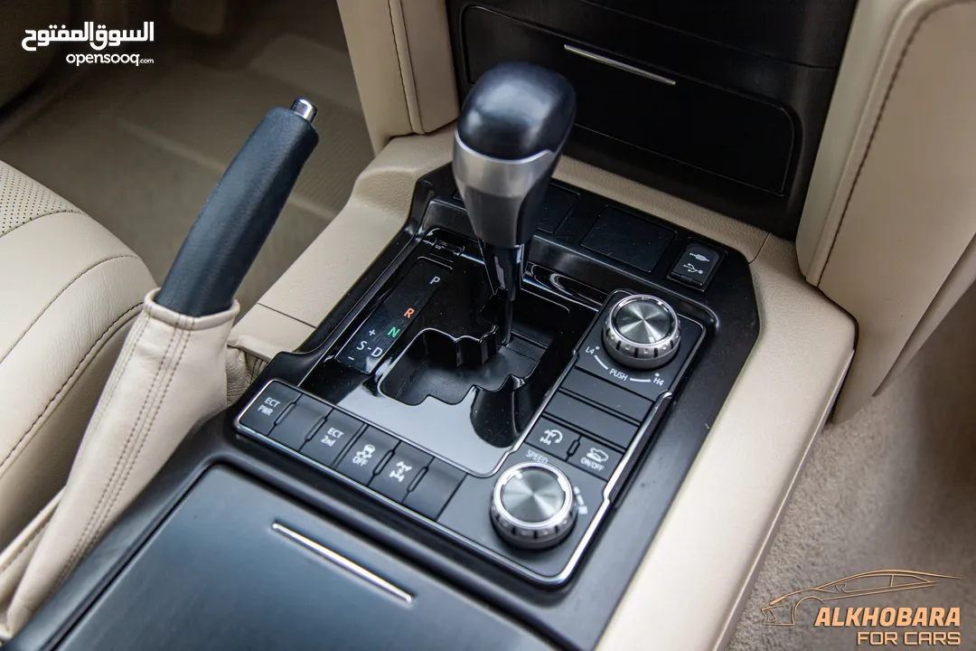 Toyota Land Cruiser 2021 Gx-r Grand Touring   السيارة وارد الشركة و قطعت مسافة 51,000 كم فقط