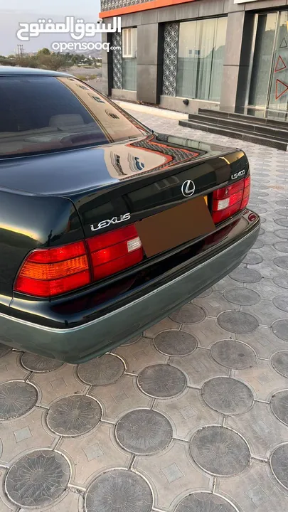 للبيع لكزس Ls400 او بدال يناسب