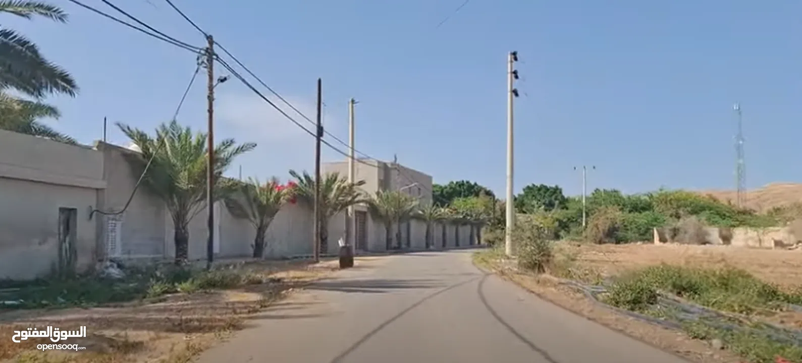 أرض لقطة للبيع المستعجل 985 م مناسبة لشاليه بسعر حرق