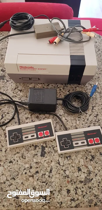 جهاز Nintendo NES موديل 1985