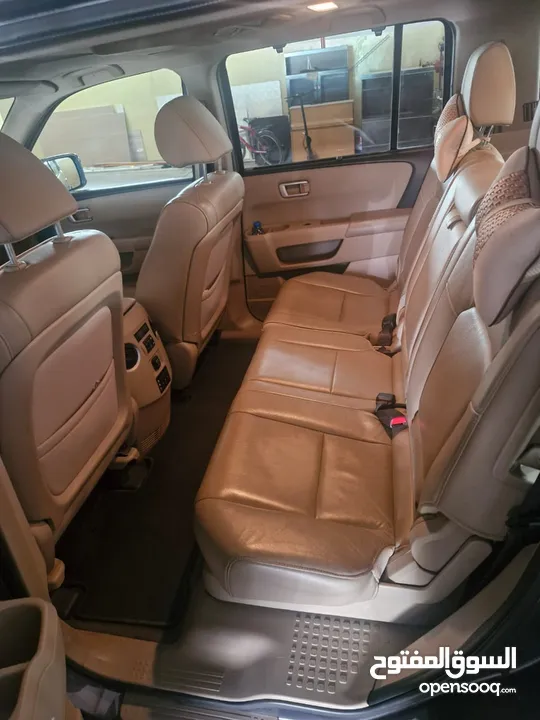 Honda Pilot Touring 2015 in excellent condition