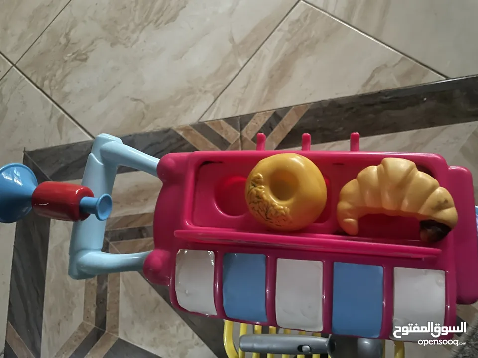 عربة ايسكريم للبيع