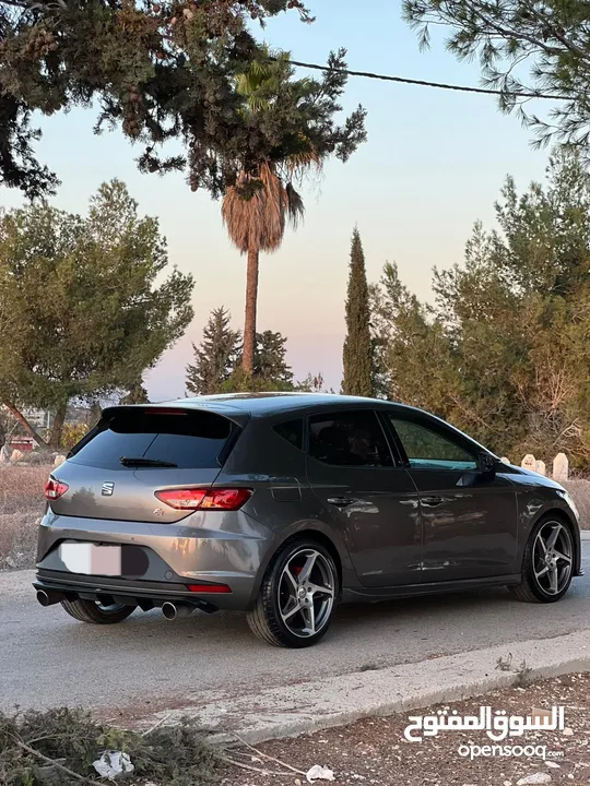 سيات ليون 2015