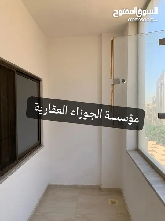 شقة فارغة للايجار في منطقة الياسمين طابق اول 175 متر