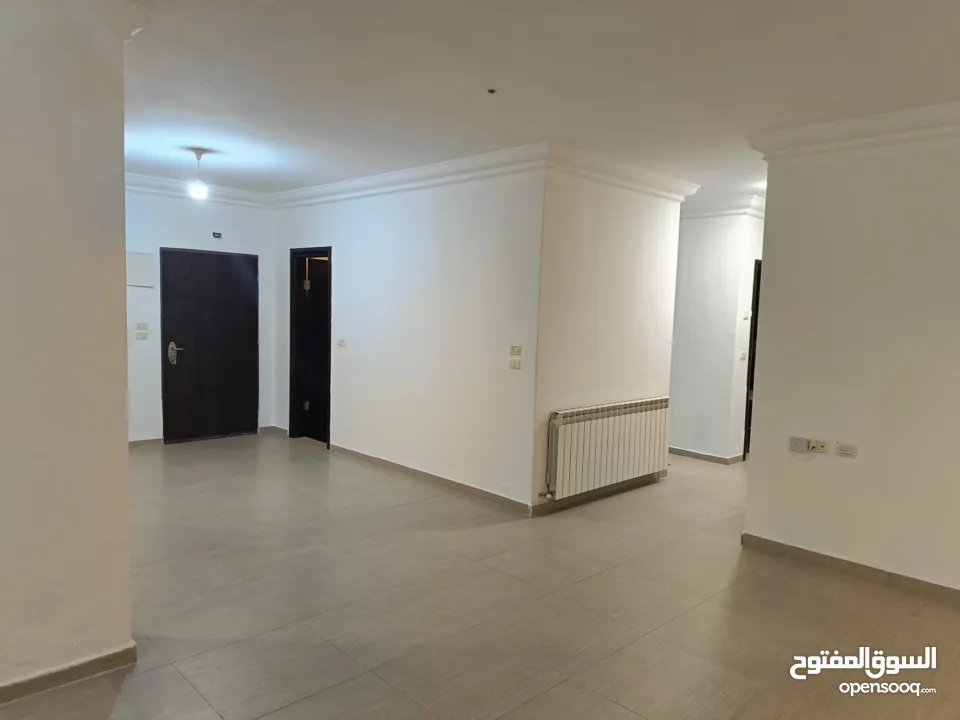 شقة للبيع 165 متر صافي + مدخل مع ساحة وحديقة خارجية في ارقى احياء الماصيون