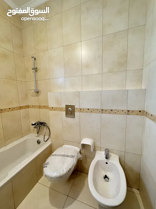 شقة 3 غرف نوم باطلالة رائعة في عبدون  ( Property 43136 )-175084200