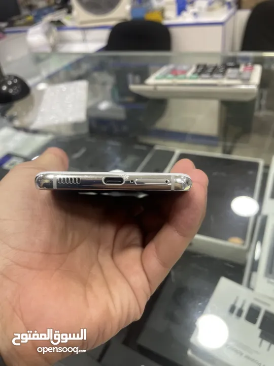 Samsung S21 شرق الاوسط بحالة ممتازة