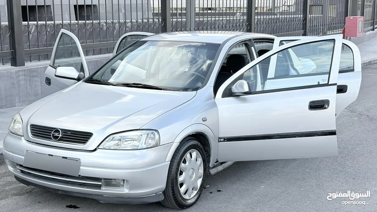 اوبل استرا G موديل 2004
