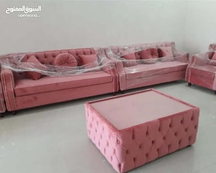 Luxury Upholstery Shop   نصنع جميع أنواع الأريكة الجديدة ، والأريكة القديمة نقوم بتغيير الملابس