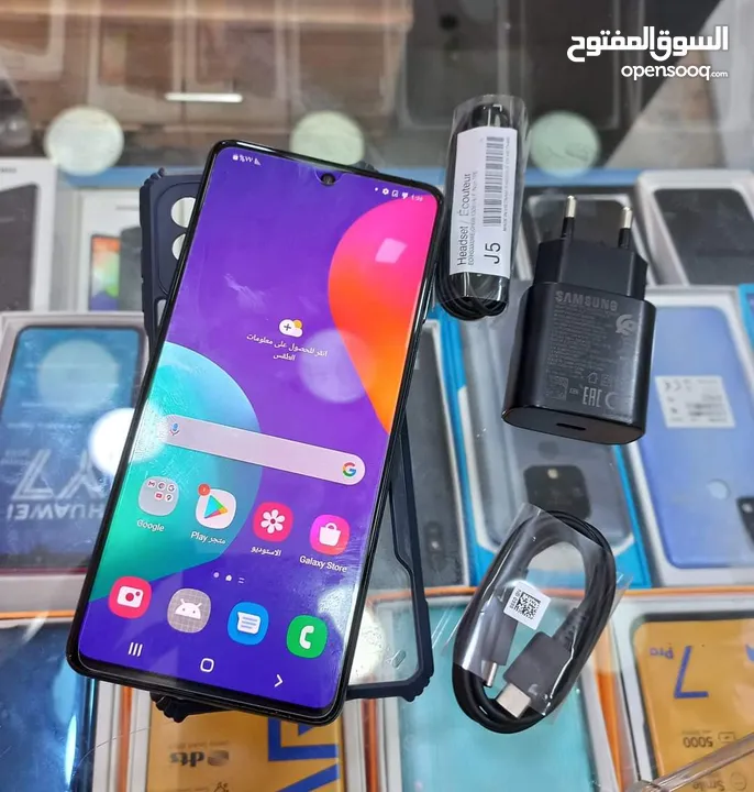 مستعمل  Samsung M62 بدون كرتونة هدية كفر ولزقة وشاحن الاصلي متوفر توصيل