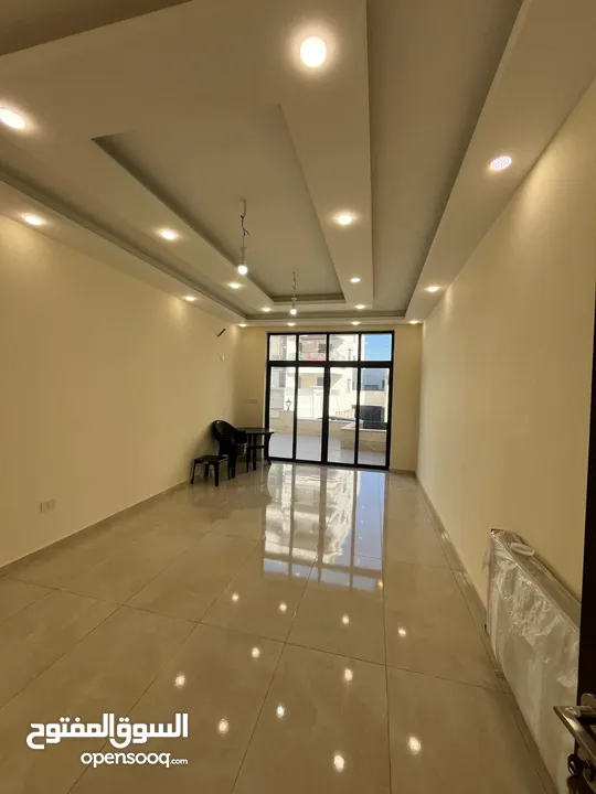 تشطيب فلل خلف المدارس العالمية طابق اول او ثاني