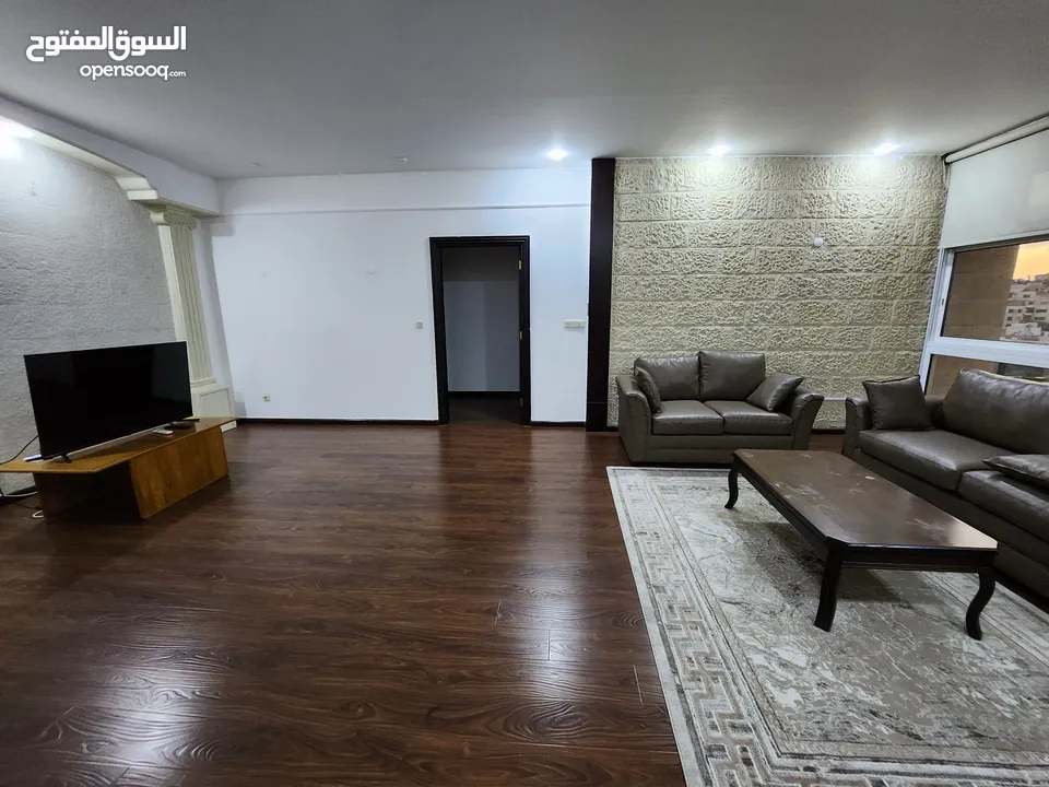 شقة شبة مفروشة للإيجار  ( Property 39542 ) سنوي فقط