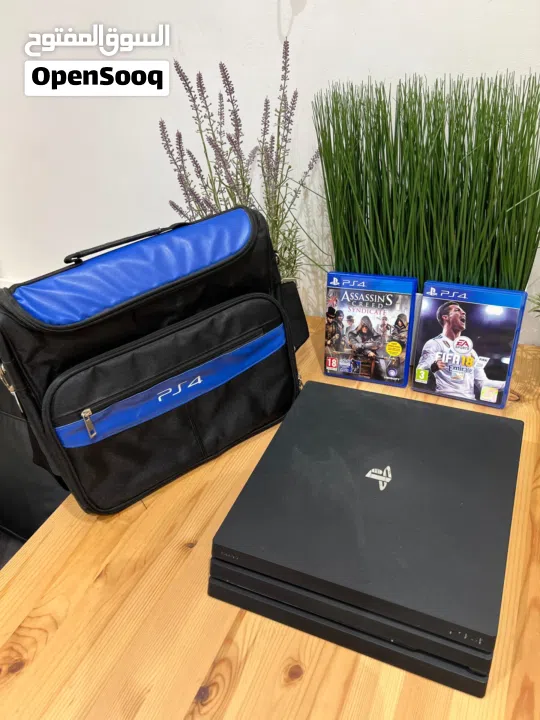 بليستيشن4 Pro شبه جديدة مع الشنطة والسماعة لاتفوتها!