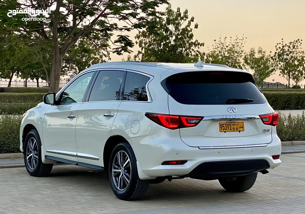 إنفينيتي QX60 2018 فور ويل ( 7 ركاب )