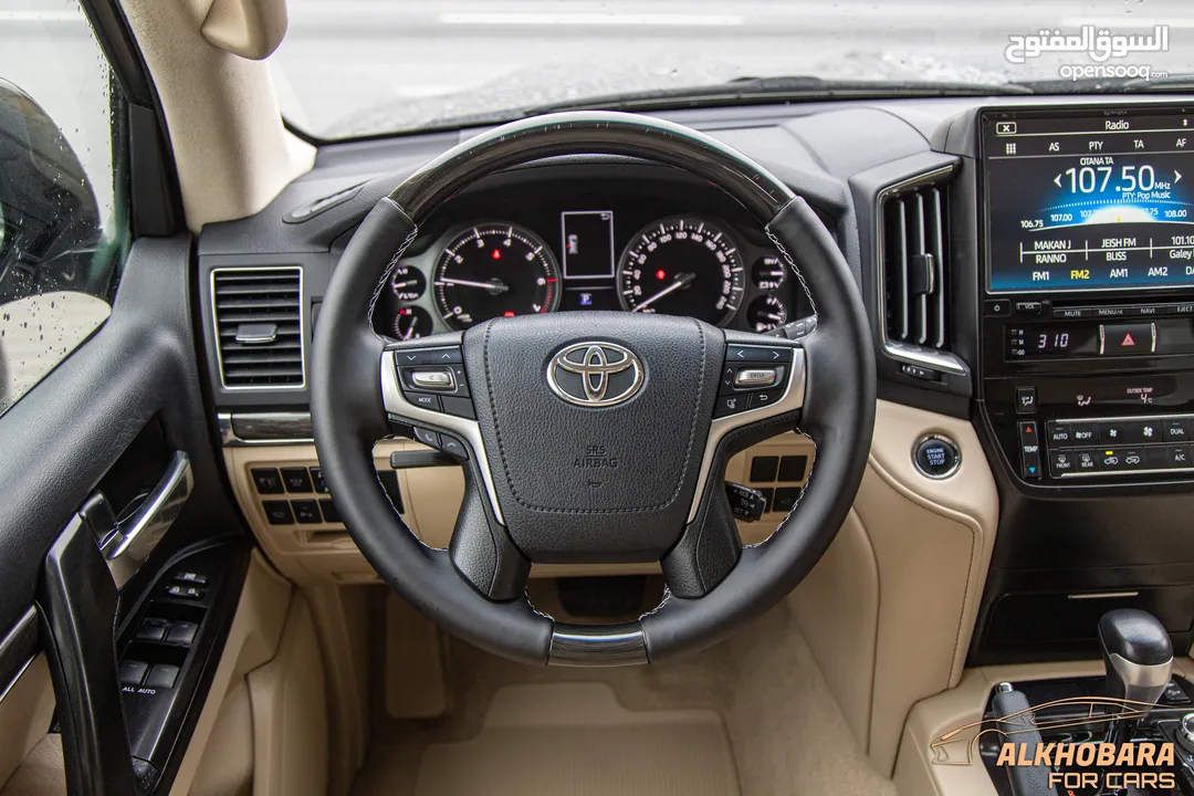Toyota Land Cruiser 2021 Gx-r Grand Touring   السيارة وارد الشركة و قطعت مسافة 51,000 كم فقط