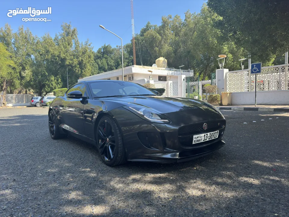 جاكوار F TYPE S ماشي 61 ألف