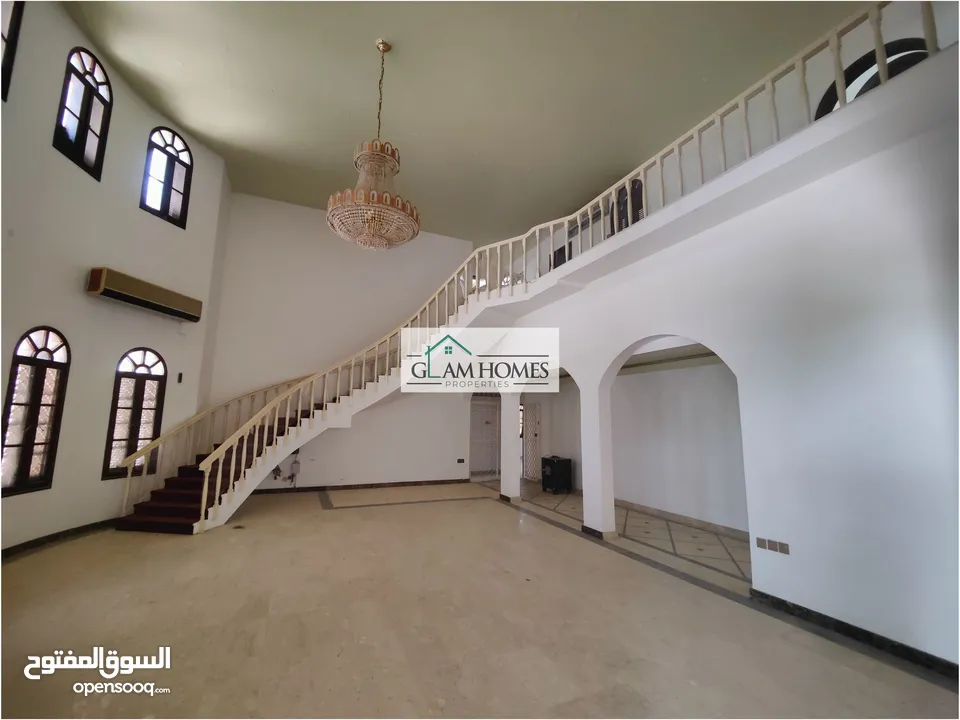 Spacious 6 BR villa for sale in Qurum Ref: 735Y