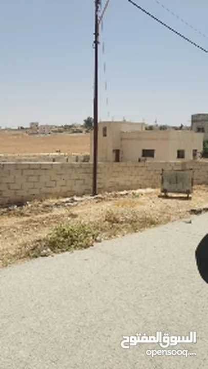 بيت للبيع بسعر مغري في الموقر_ المغاير